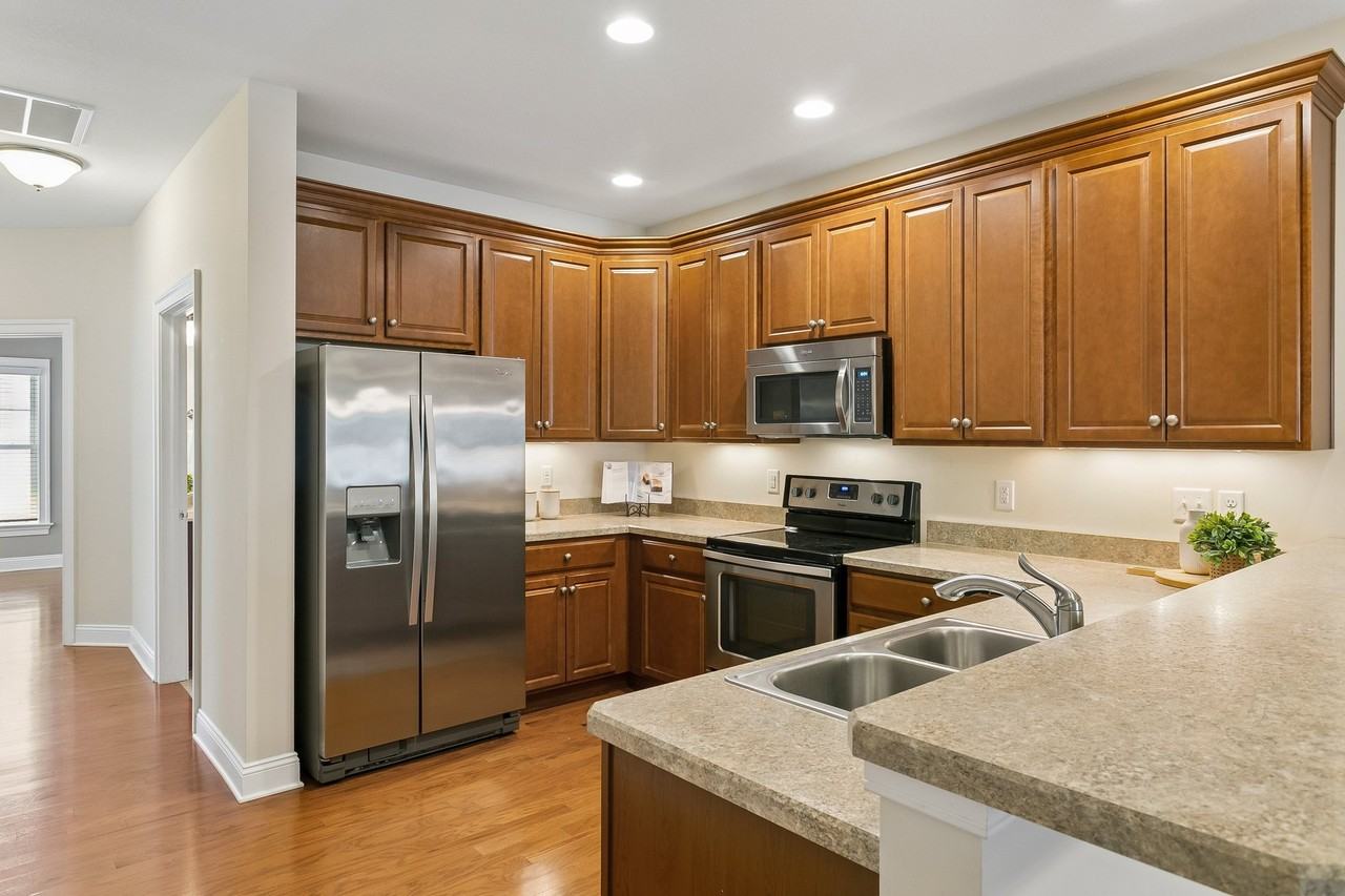 6905 Colemans Crossing Ave - Photo 6 of 20
