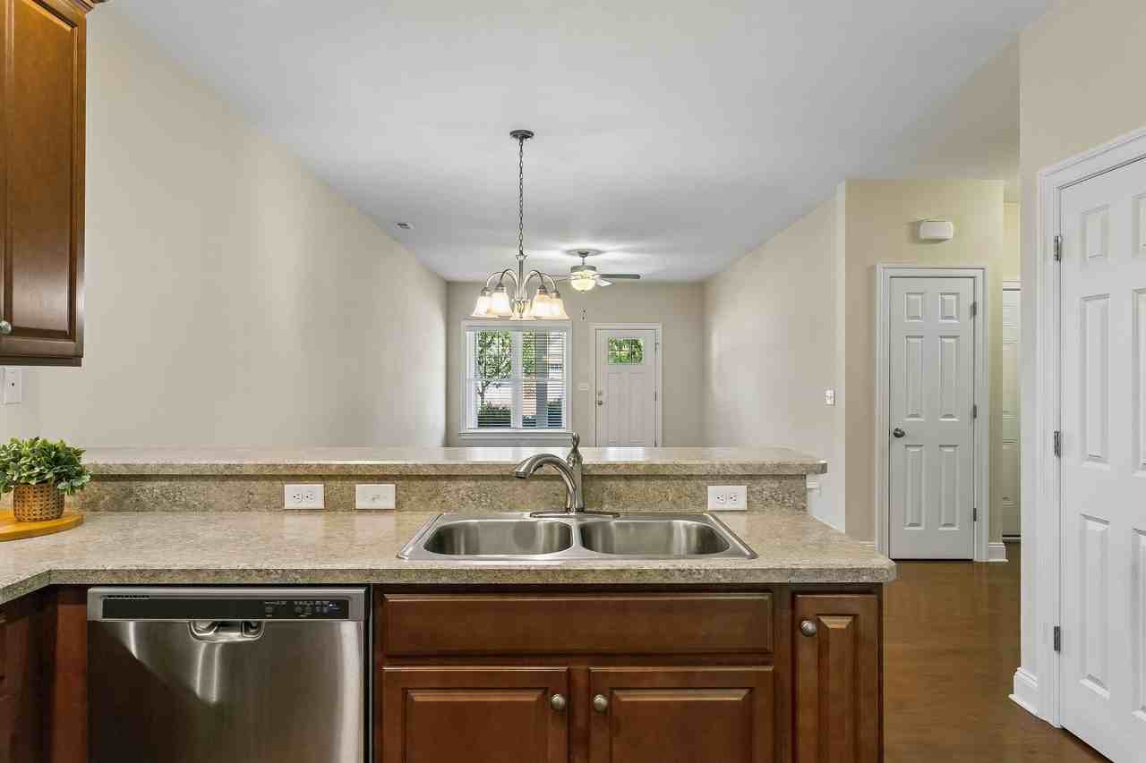 6905 Colemans Crossing Ave - Photo 7 of 20