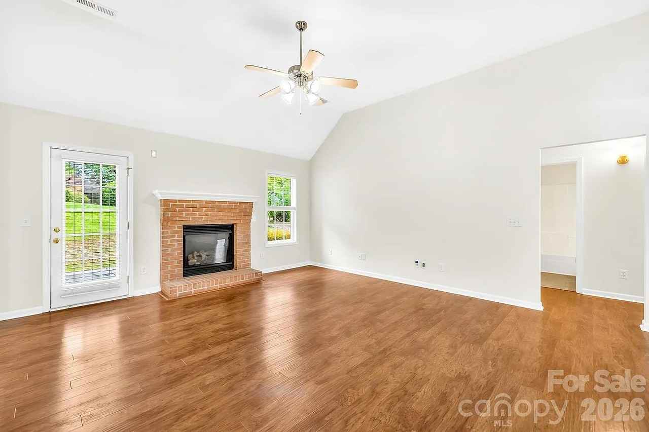 328 River Birch Cir - Photo 3 of 20