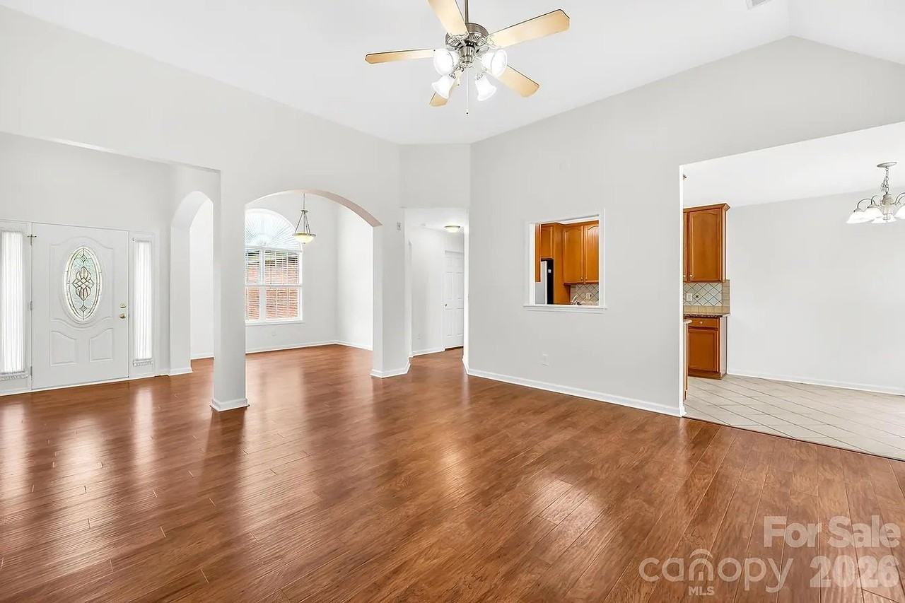 328 River Birch Cir - Photo 4 of 20