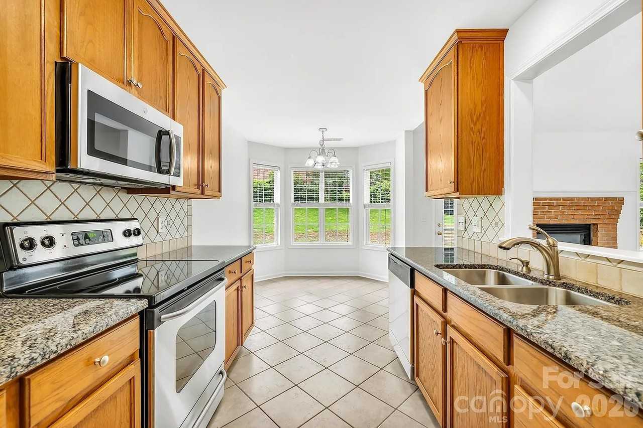 328 River Birch Cir - Photo 7 of 20