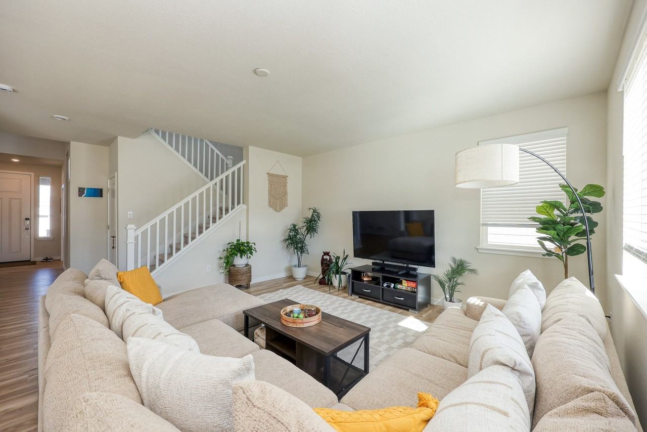 13980 Bunny Hop Ln - Photo 5 of 20
