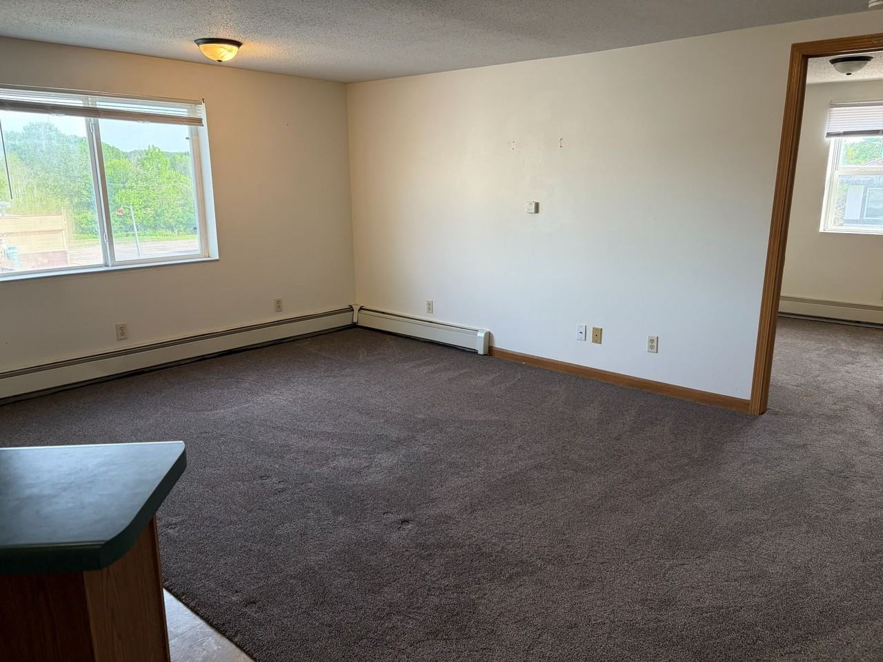 401 2nd St #4 - Photo 2 of 5