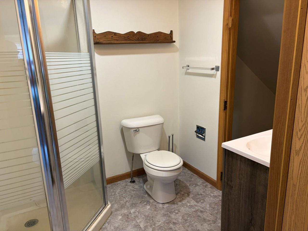 401 2nd St #4 - Photo 4 of 5