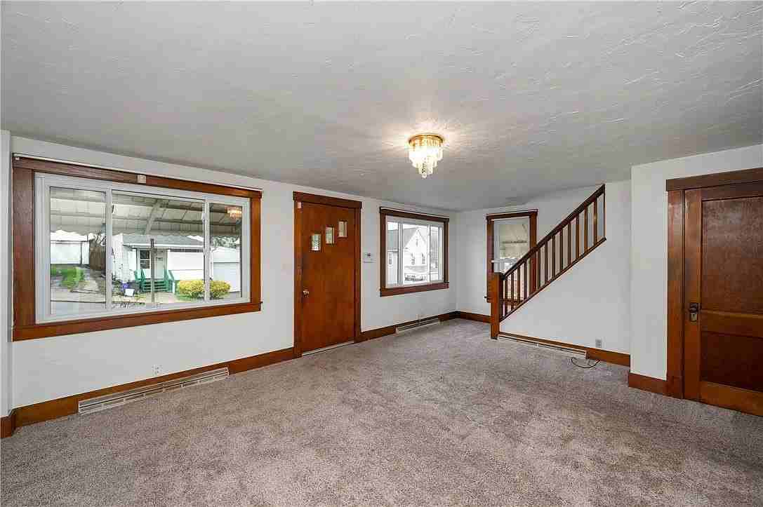217 American Ave - Photo 7 of 20