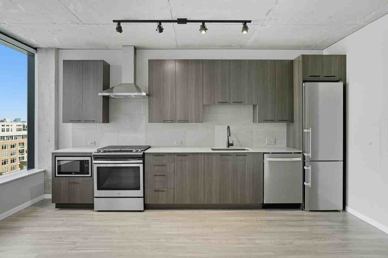 959 W Washington Blvd - Photo 3 of 14
