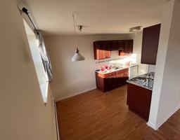 featured image of 2 River Rd #4
