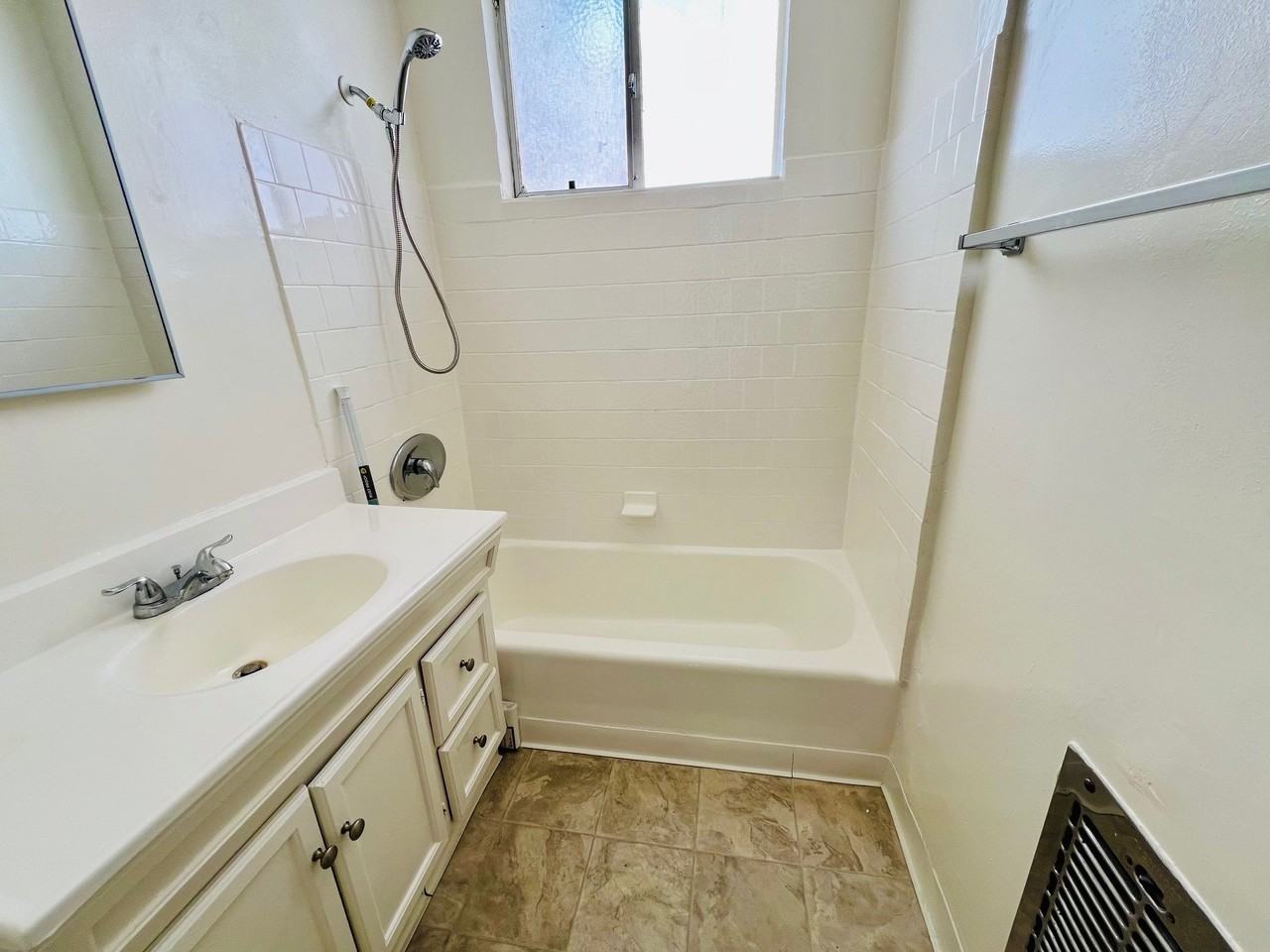 4475 Murietta Ave #18 - Photo 5 of 13