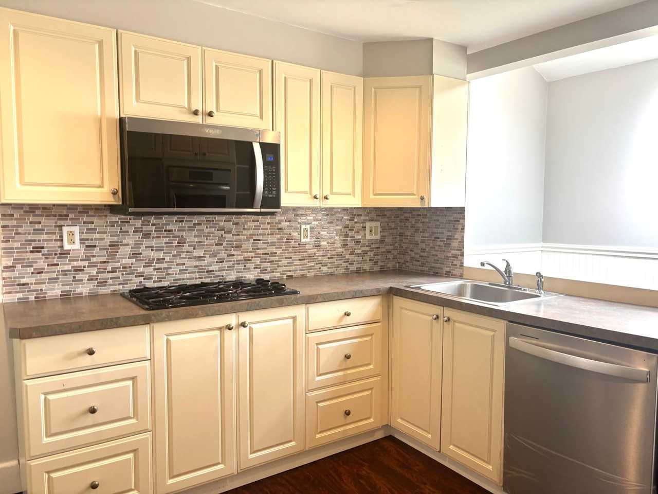 20 Lower East St - Photo 5 of 16