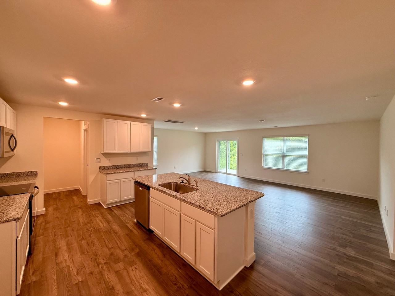 6837 Beeler Rd - Photo 4 of 19