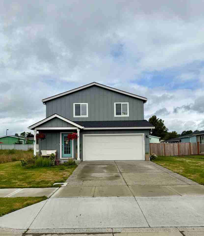 2027 Henderson Way - Photo 2 of 20