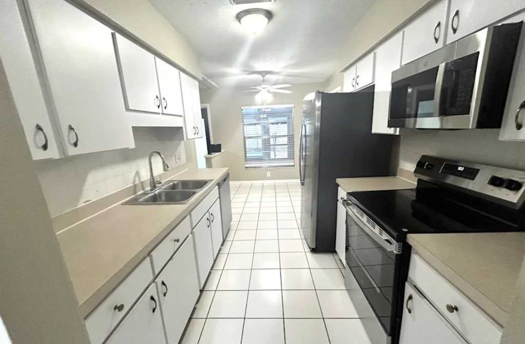 509 Clemons Rd - Photo 2 of 6