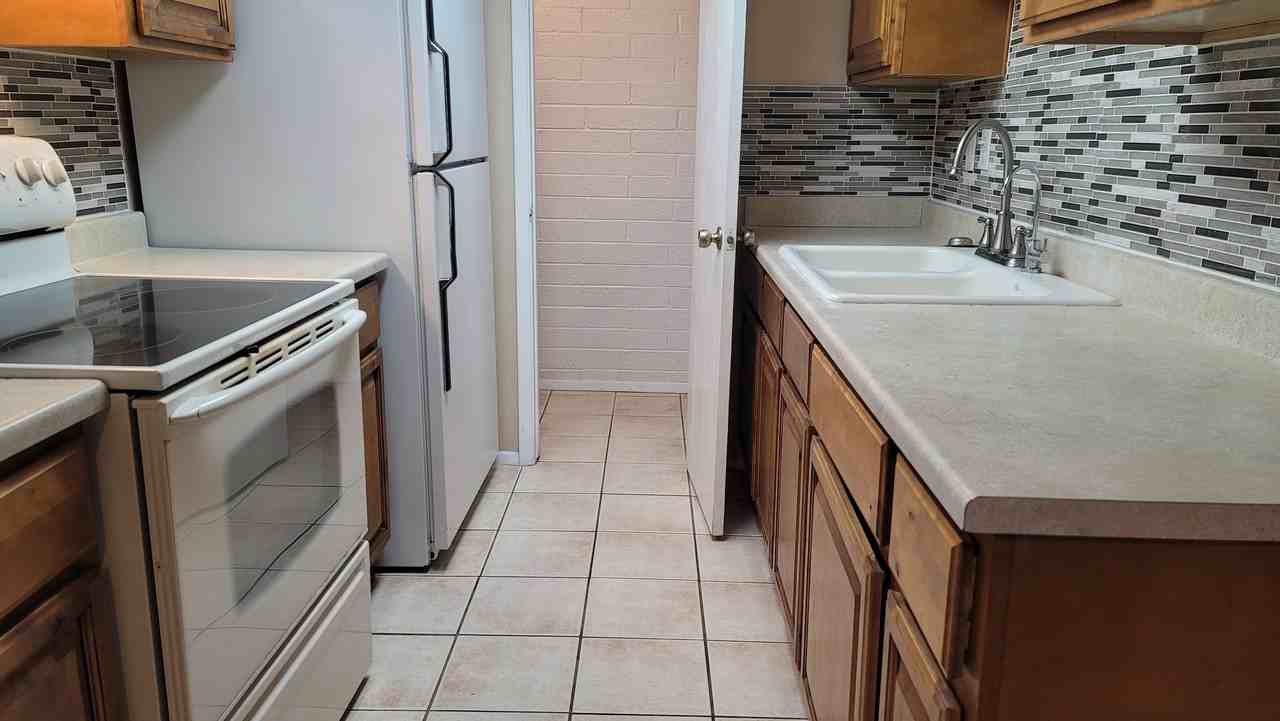 600 S Dobson Rd #126 - Photo 4 of 6