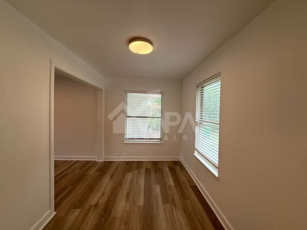 4511 Diamondhead Dr - Photo 7 of 20