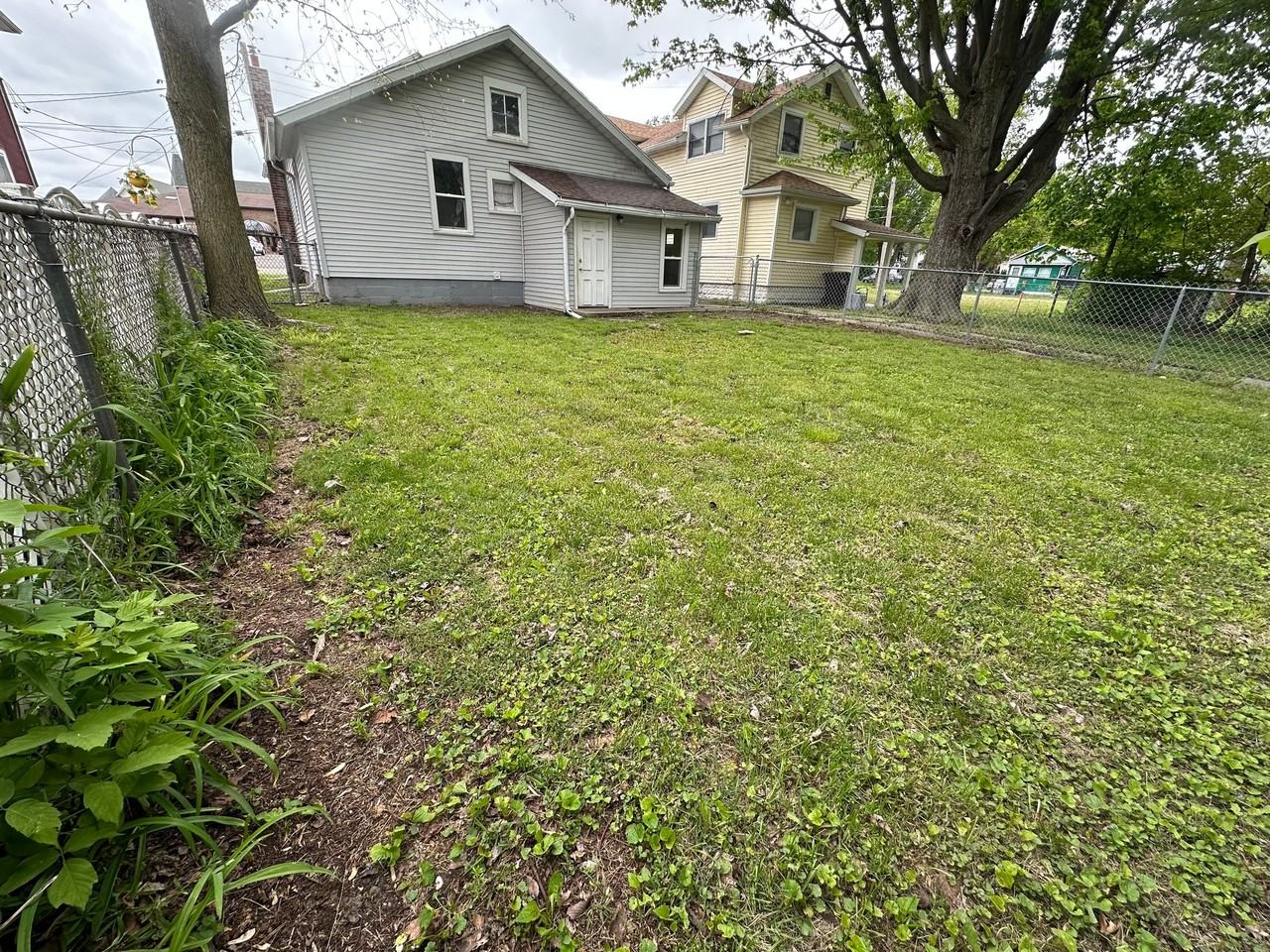 311 Quarry St - Photo 2 of 8