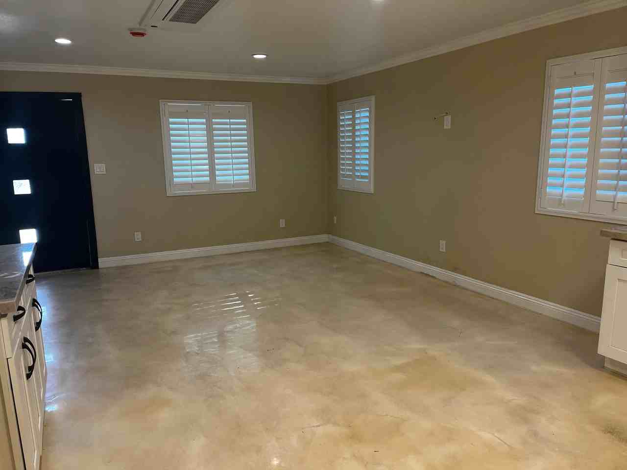 2529 N Sierra Way - Photo 6 of 17