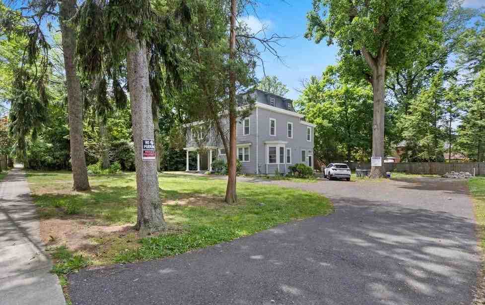 117 E Walnut Ave #D - Photo 2 of 19
