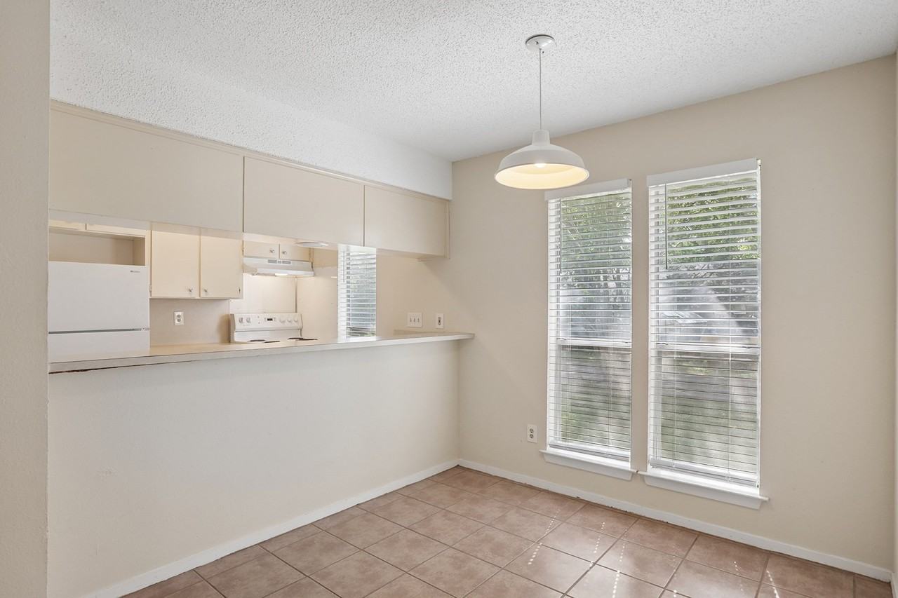 3114 Plantation Rd #A - Photo 4 of 15
