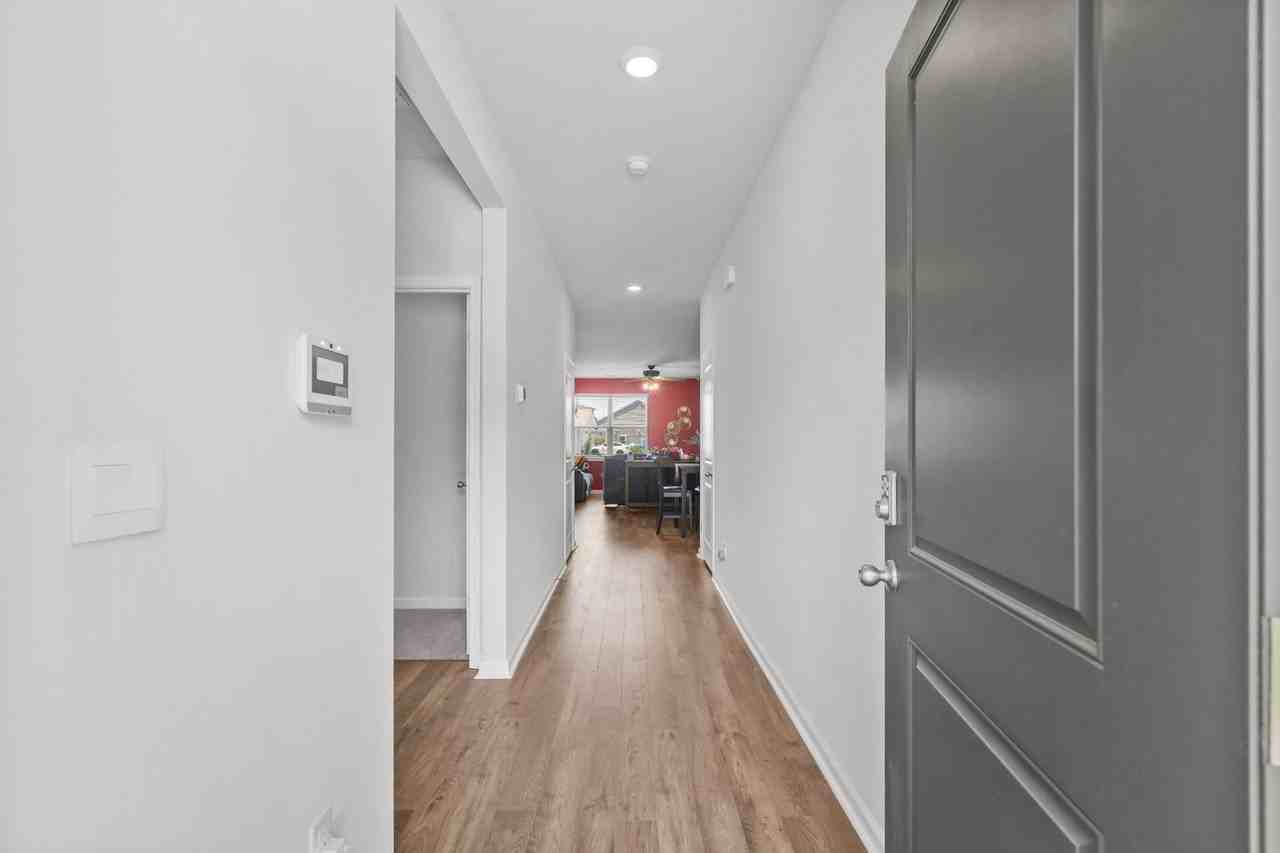 3927 Nandina Ct - Photo 4 of 50