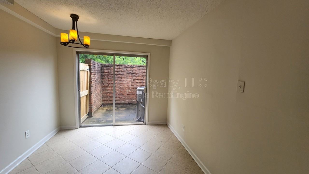 3541 Old Chamblee Tucker Rd #G1 - Photo 5 of 6