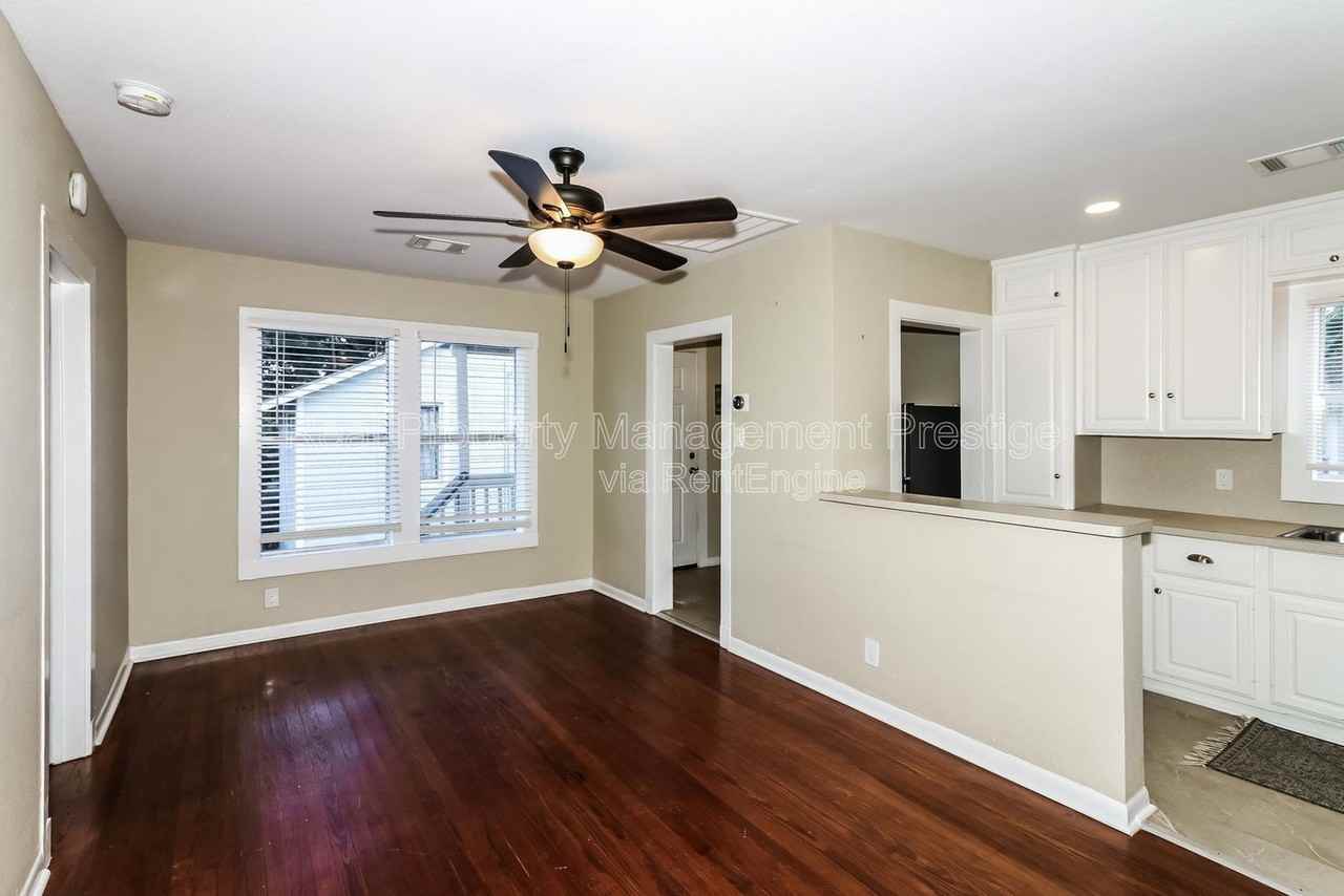 4715 Avenue P 1/2 Rear - Photo 3 of 11
