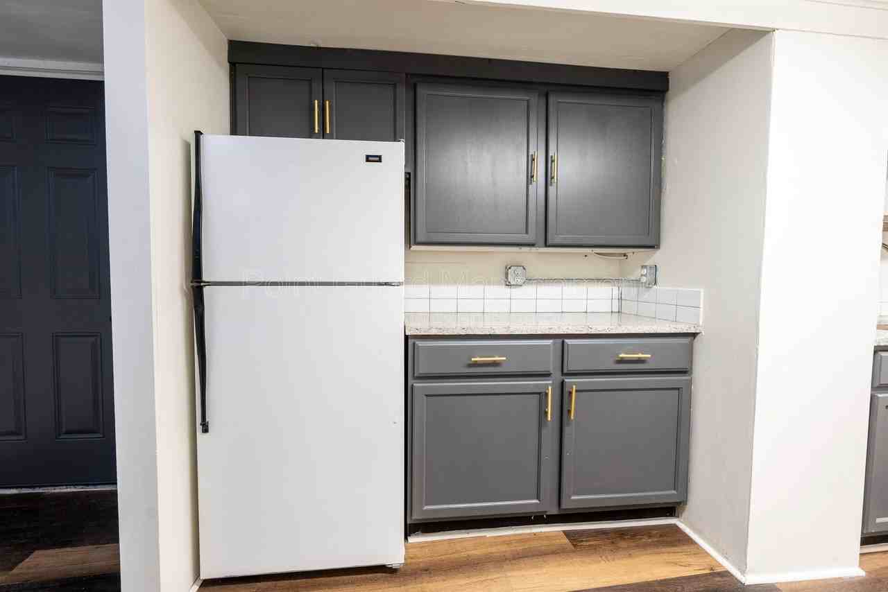 3700 E 16th St N #2 - Photo 3 of 23