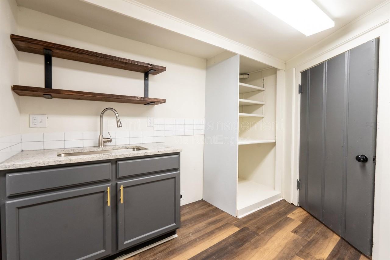 3700 E 16th St N #2 - Photo 4 of 23