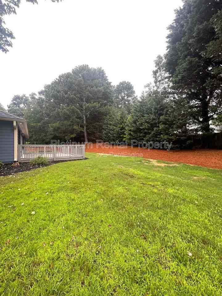 1745 Berry Ct - Photo 6 of 44