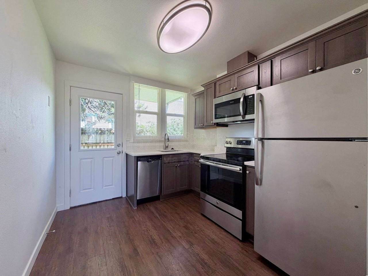 5821 Se Knapp St #4 - Photo 4 of 40
