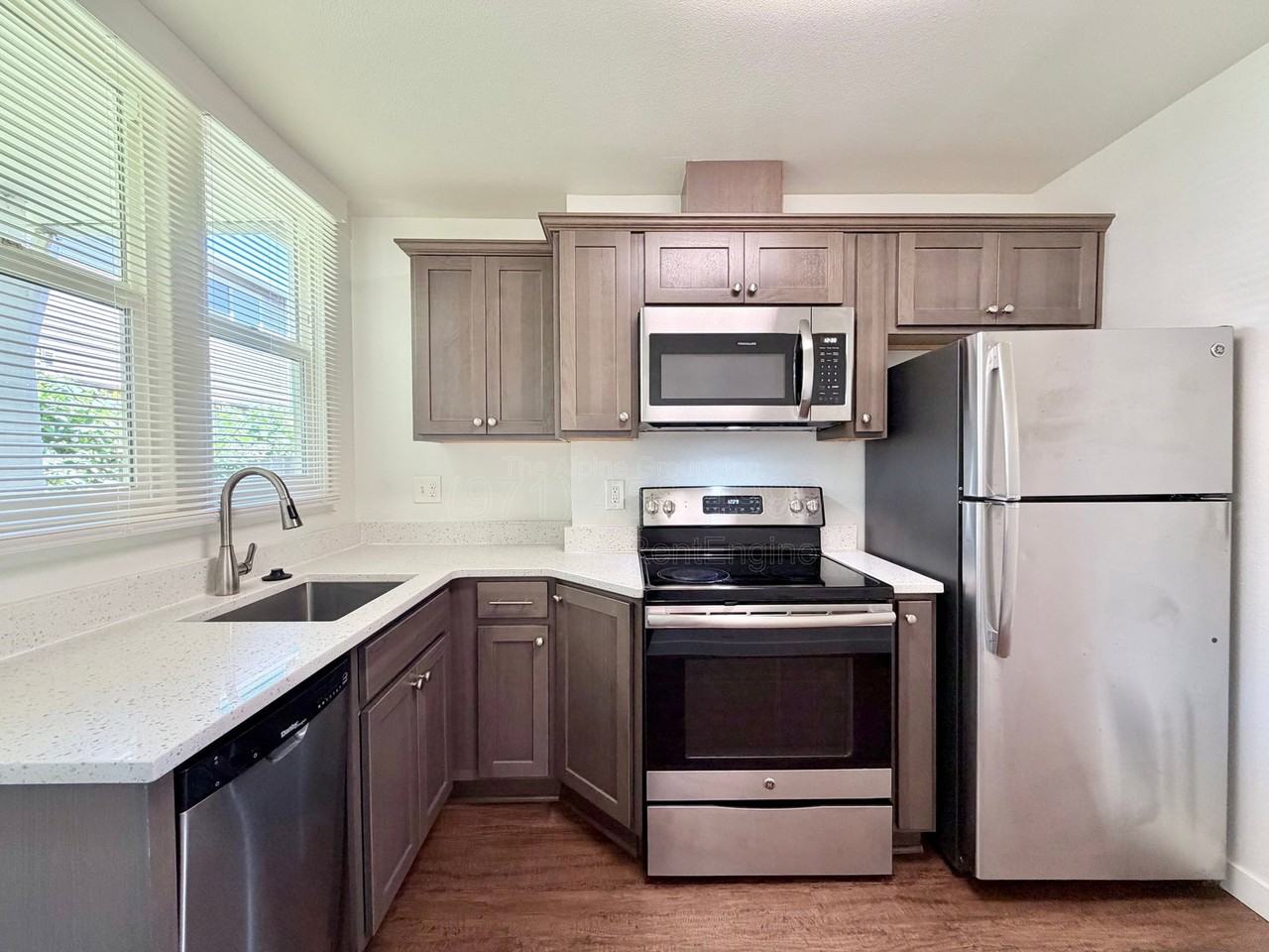 5821 Se Knapp St #4 - Photo 5 of 40