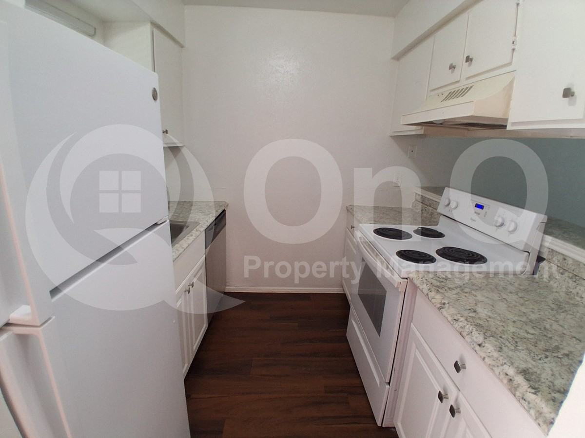410 Bryan St #2 - Photo 5 of 19