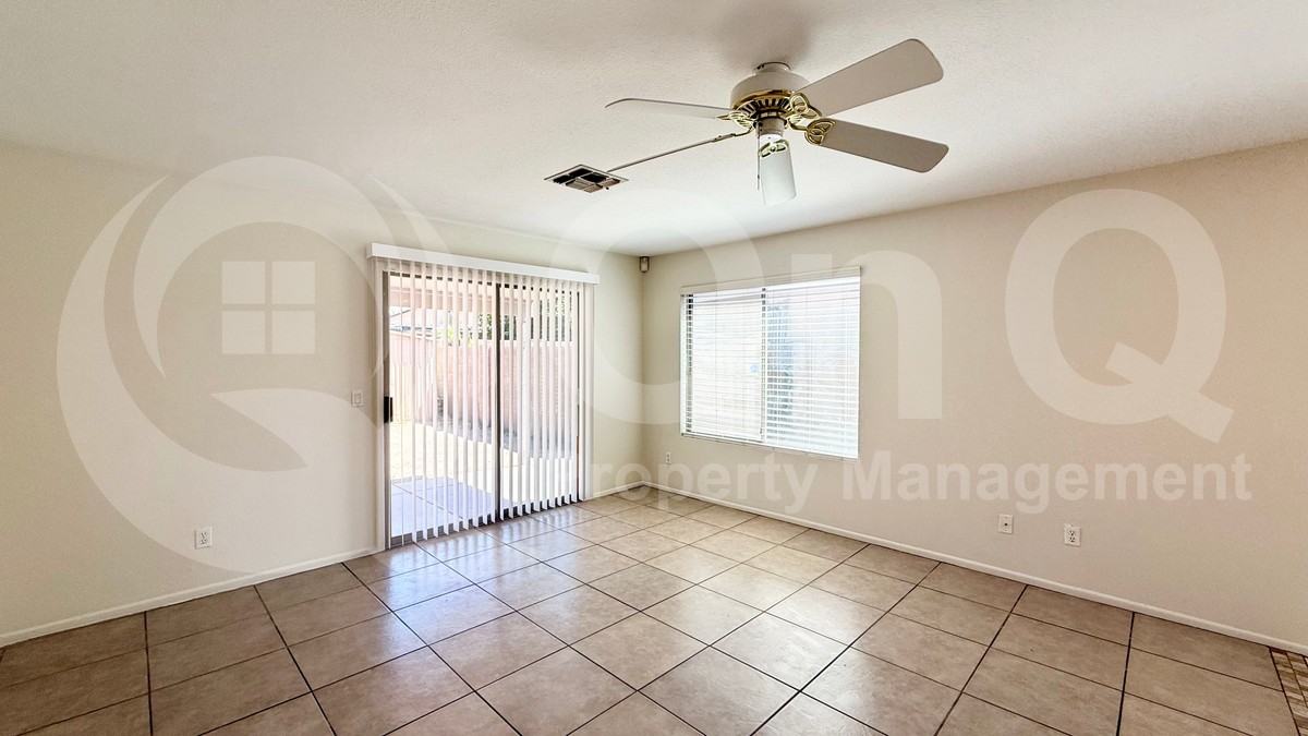 8318 W Clear Stream Dr - Photo 6 of 19