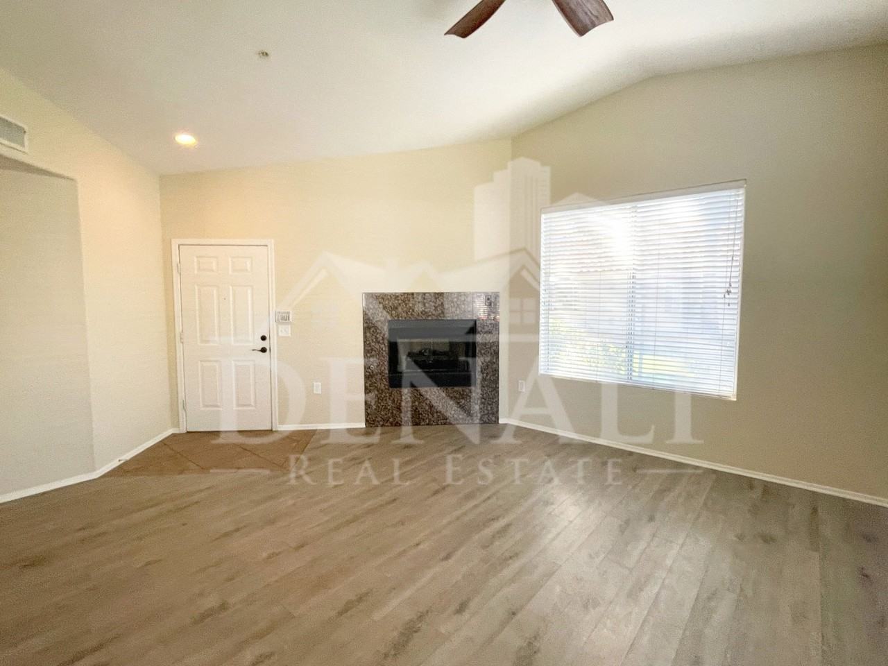 2929 W Yorkshire Dr #1019 - Photo 5 of 31