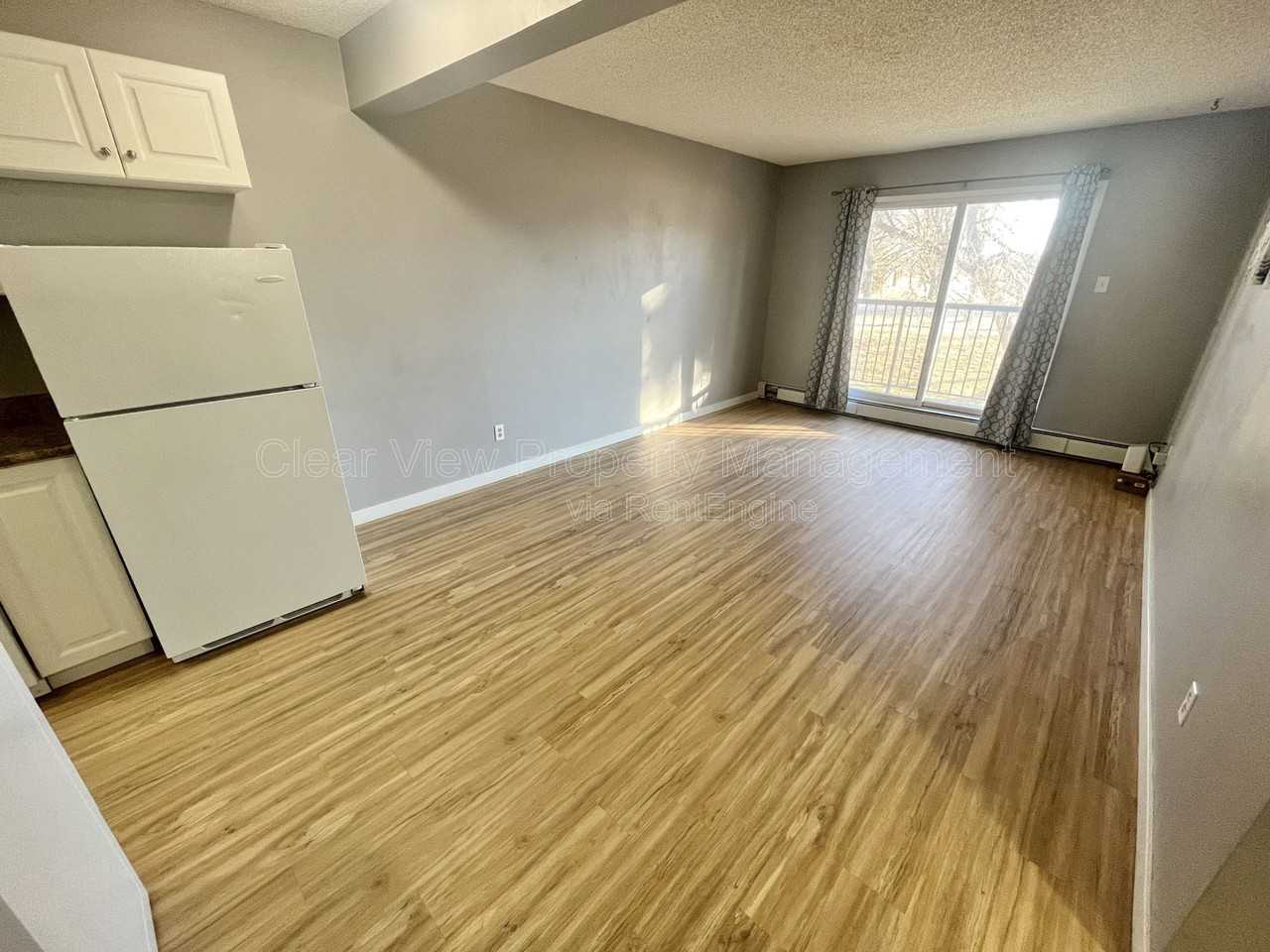 295 Columbia Blvd W #210B - Photo 3 of 15