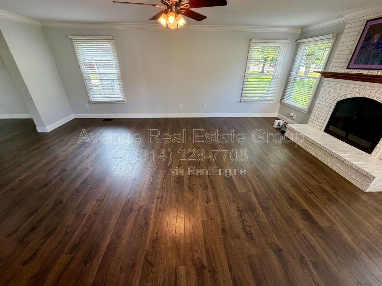 15812 Cedarmill Dr - Photo 3 of 24