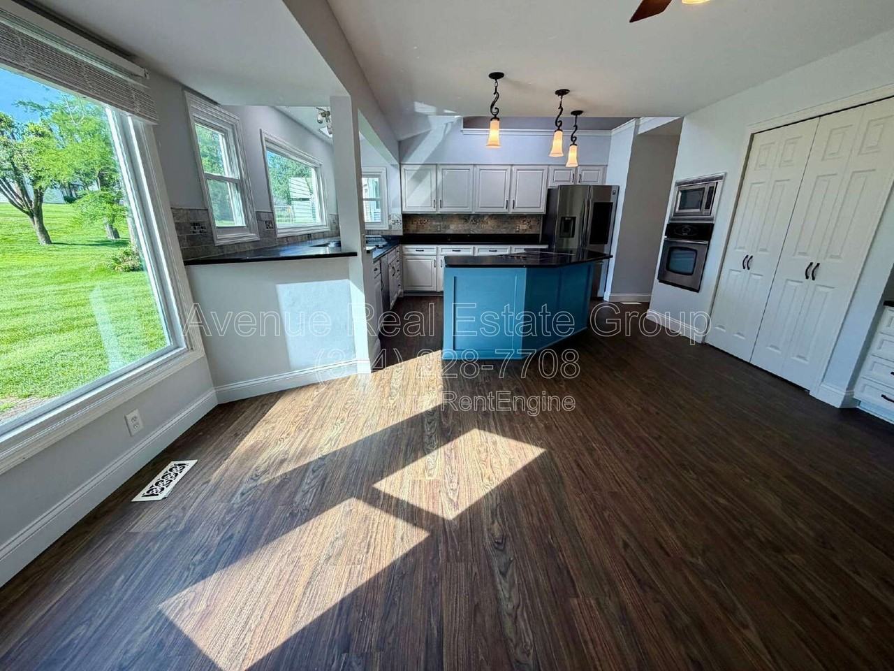15812 Cedarmill Dr - Photo 5 of 24