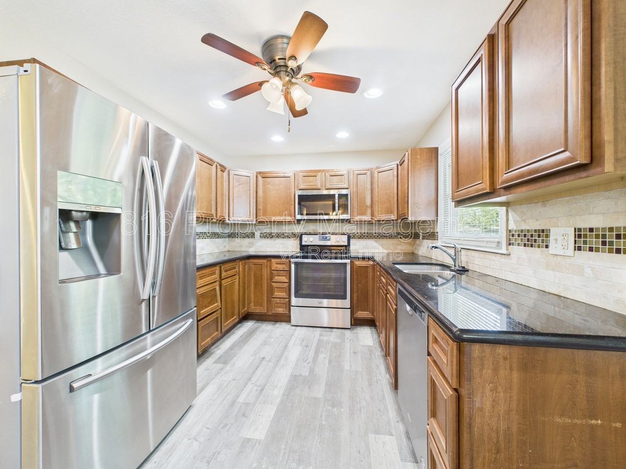4321 N Lister Ave - Photo 5 of 34