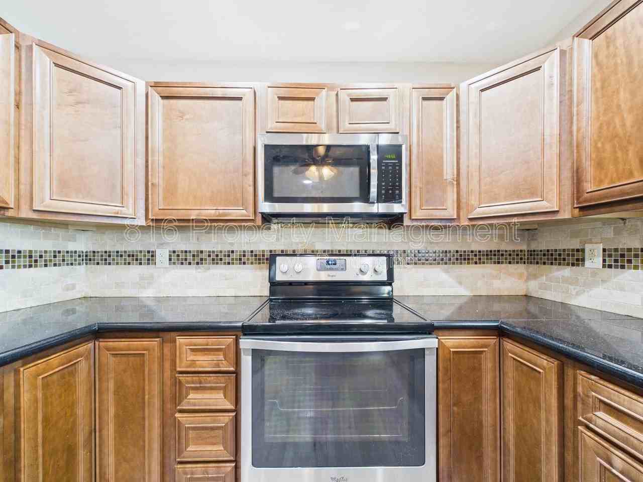 4321 N Lister Ave - Photo 7 of 34