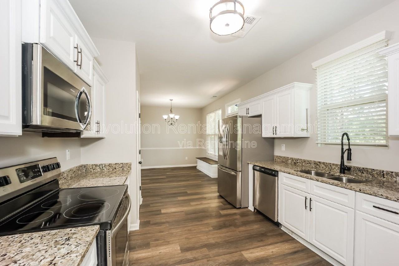 116 Slate Dr - Photo 5 of 32