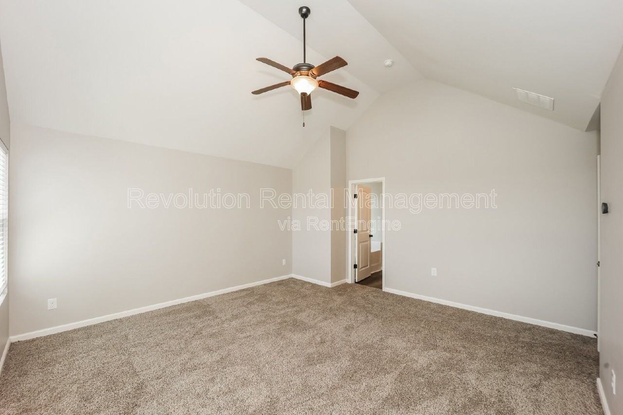 116 Slate Dr - Photo 7 of 32