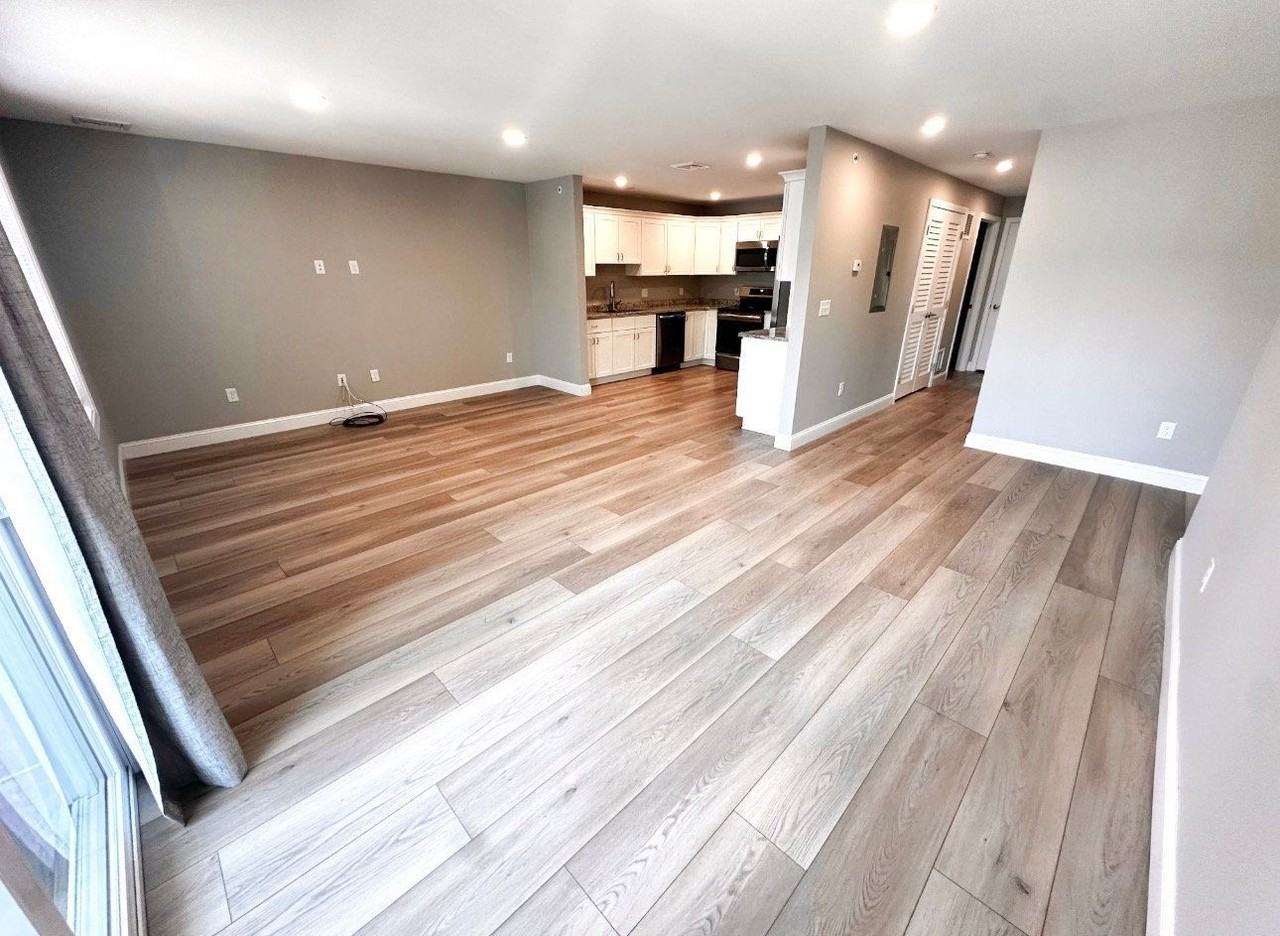 109 Church St #14 - Photo 7 of 22