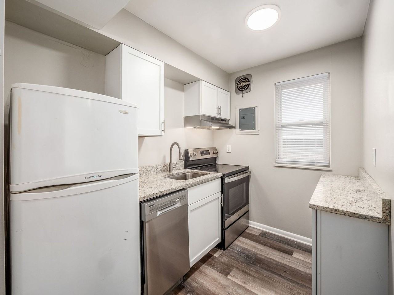 76 W 8th Ave #B3 - Photo 2 of 18