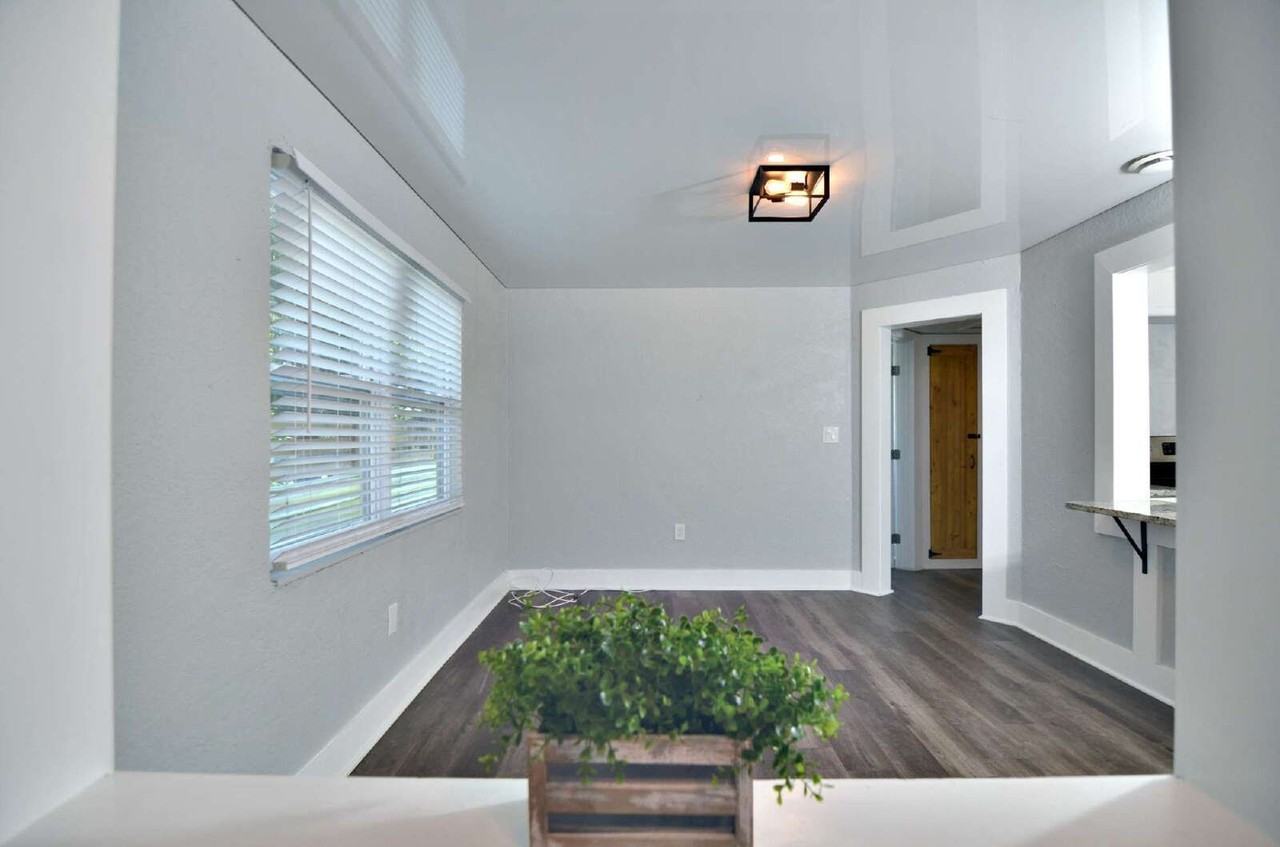 3936 9th Ave S - Photo 7 of 32