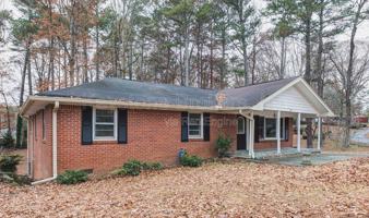featured image of 2213 Davis Rd