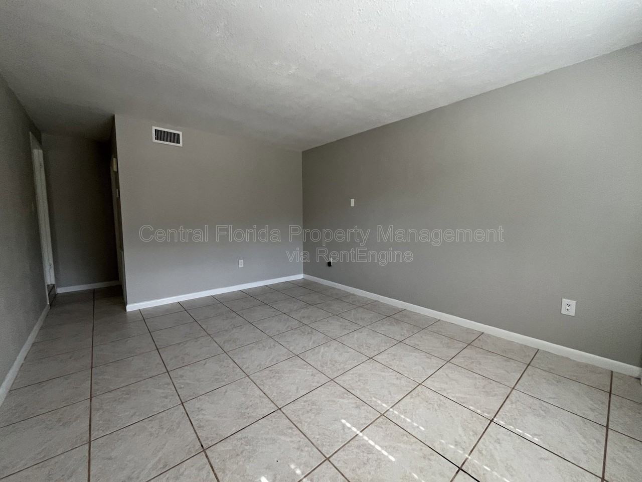 1510 Altaloma Ave #B - Photo 3 of 18