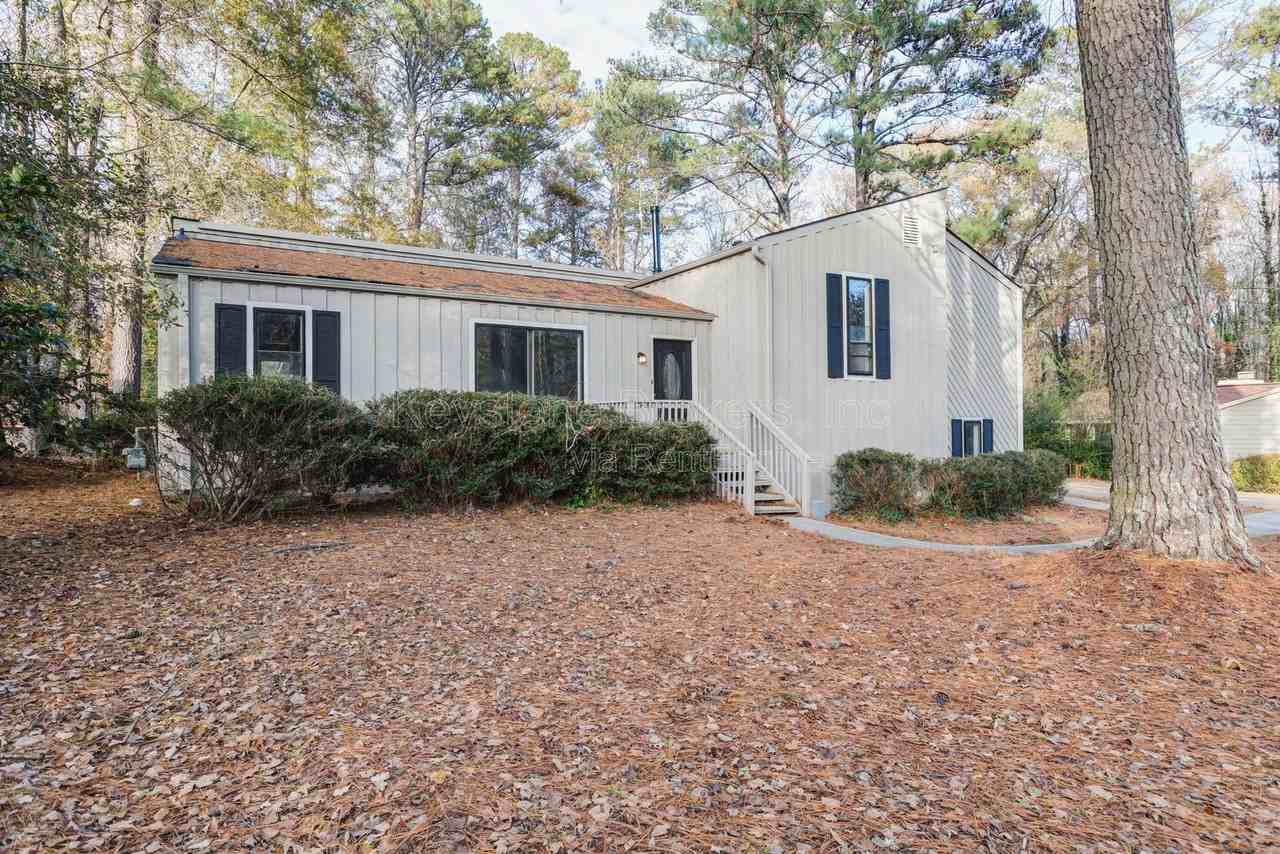 2700 Creekview Pt Nw - Photo 3 of 25
