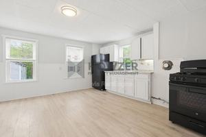 featured image of 41 Park St #2L