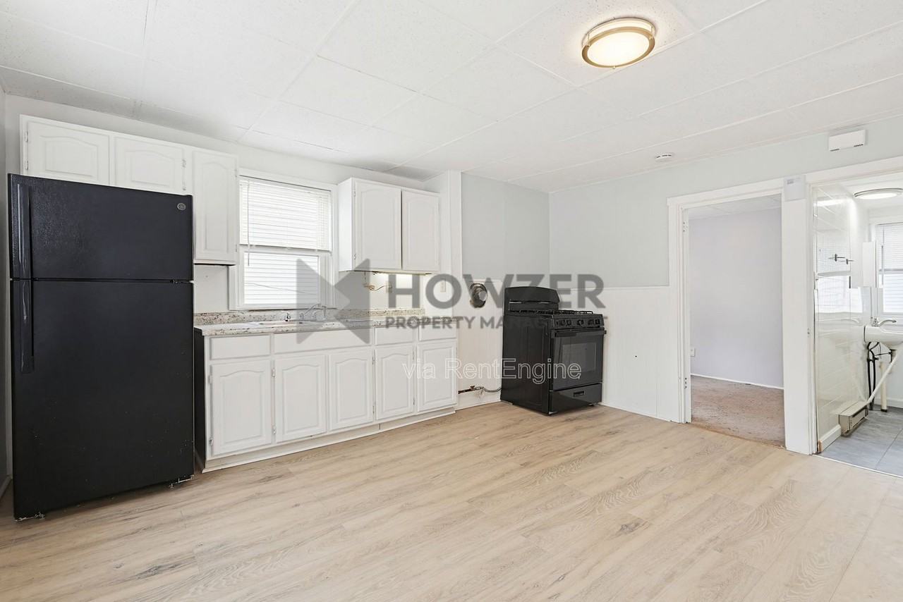 41 Park St #2L - Photo 3 of 12