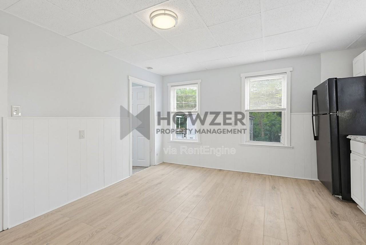 41 Park St #2L - Photo 5 of 12