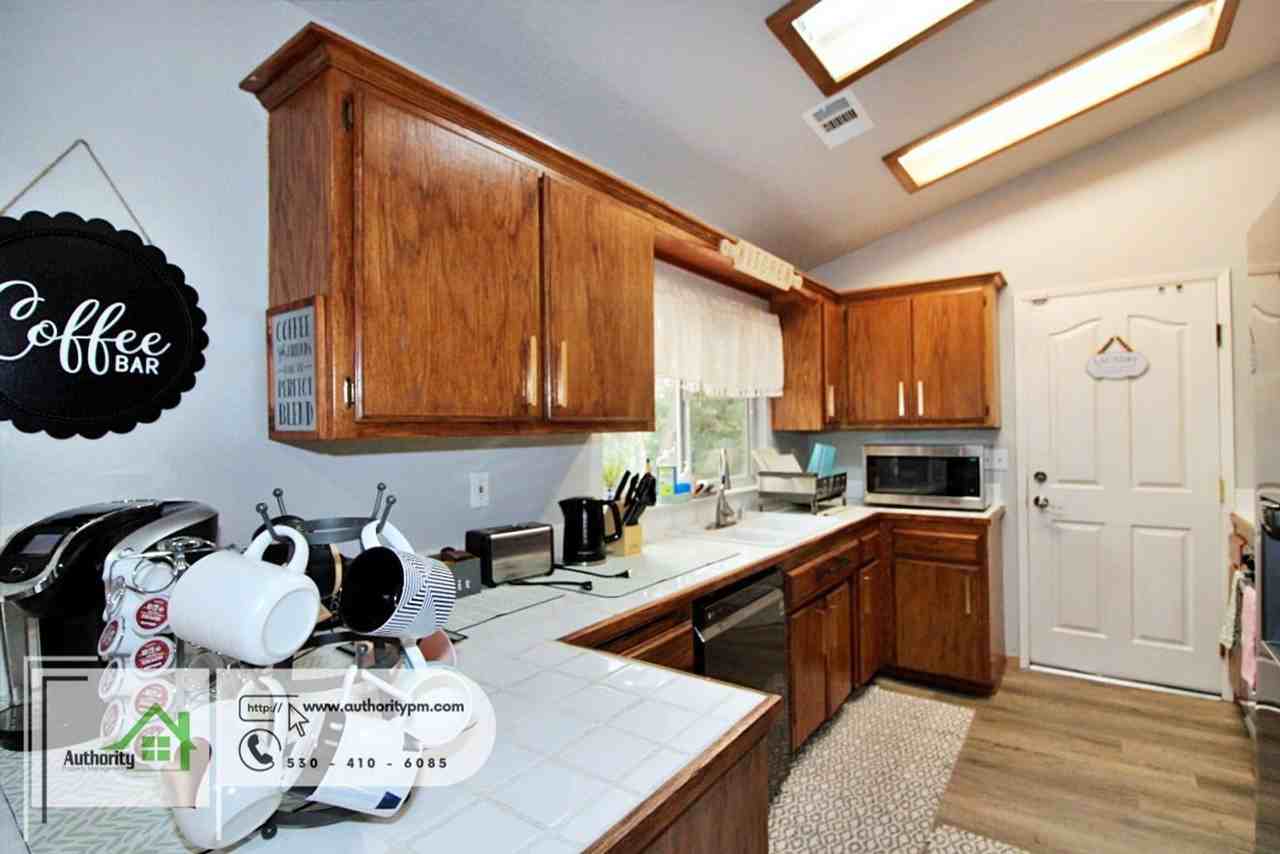 19263 Bjan Ln - Photo 7 of 21